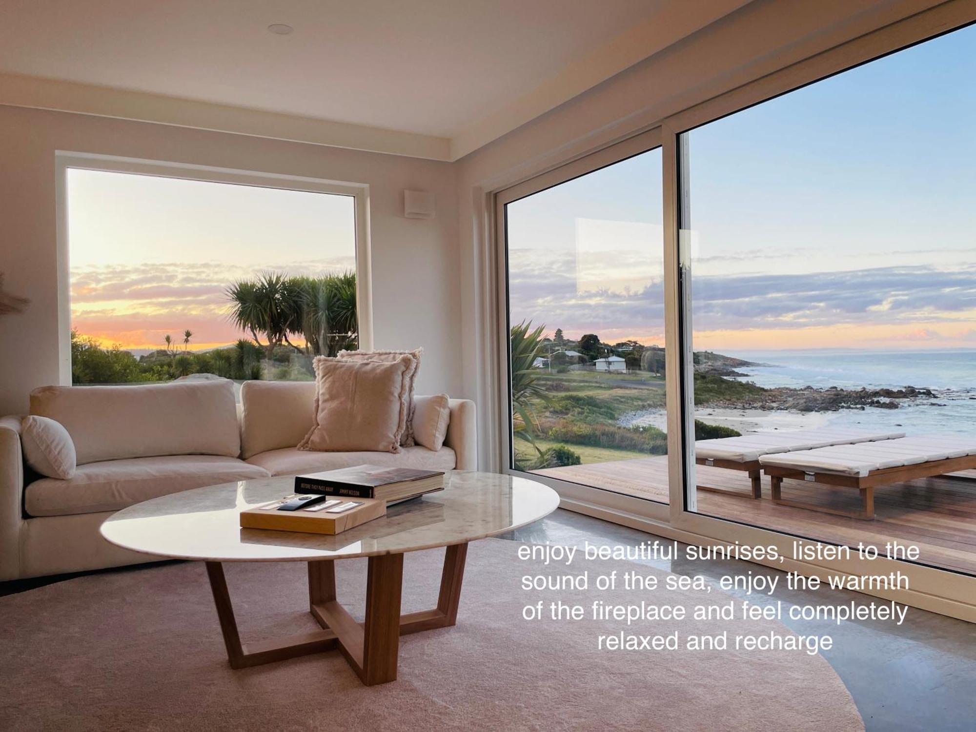 Saltwater - Absolute Oceanfront, Fire Pits, Some Villas With Hot Tubs And Sauna Falmouth Exterior photo