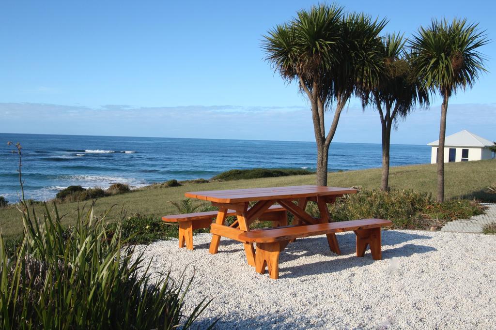 Saltwater - Absolute Oceanfront, Fire Pits, Some Villas With Hot Tubs And Sauna Falmouth Exterior photo