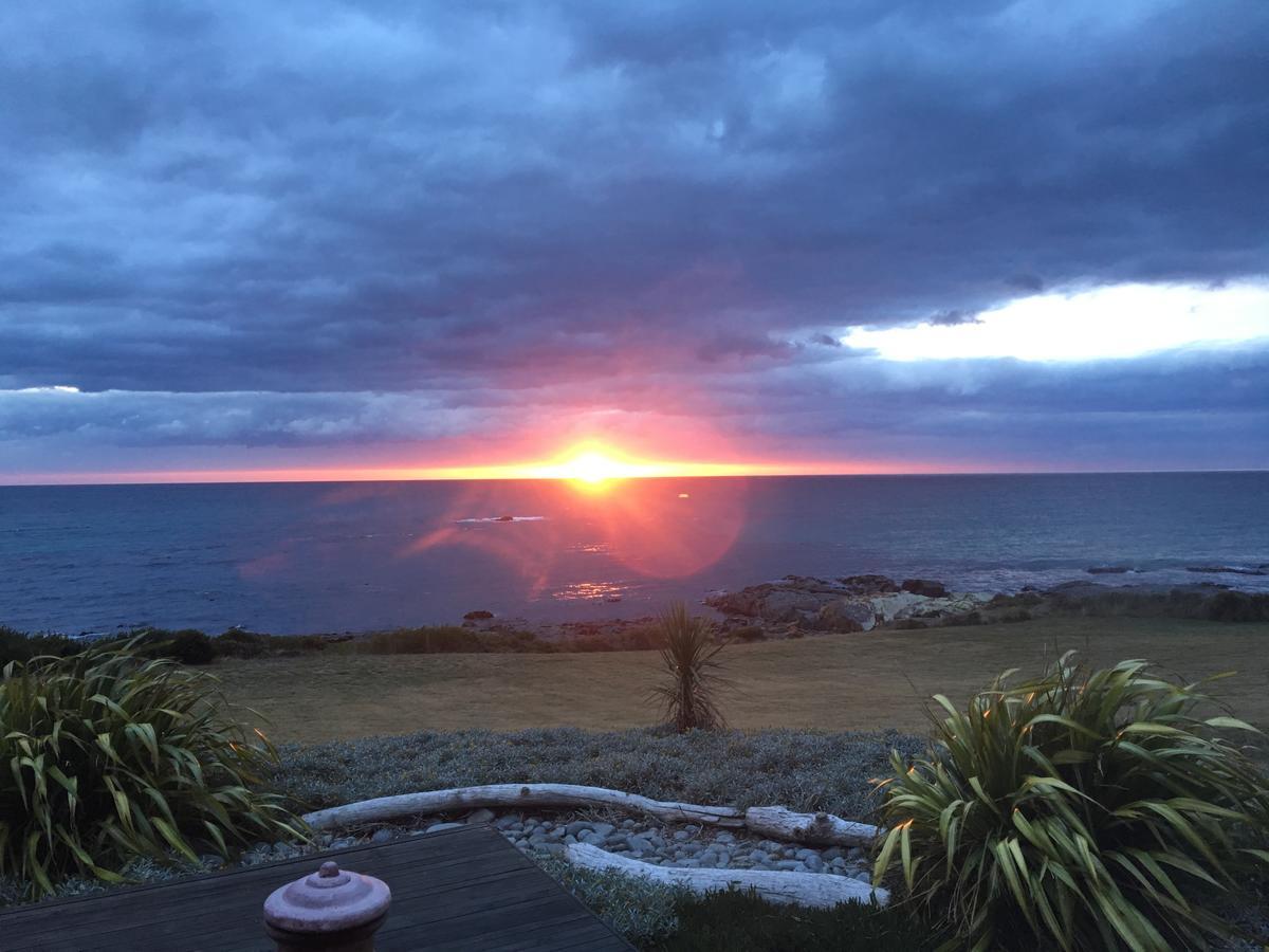 Saltwater - Absolute Oceanfront, Fire Pits, Some Villas With Hot Tubs And Sauna Falmouth Exterior photo